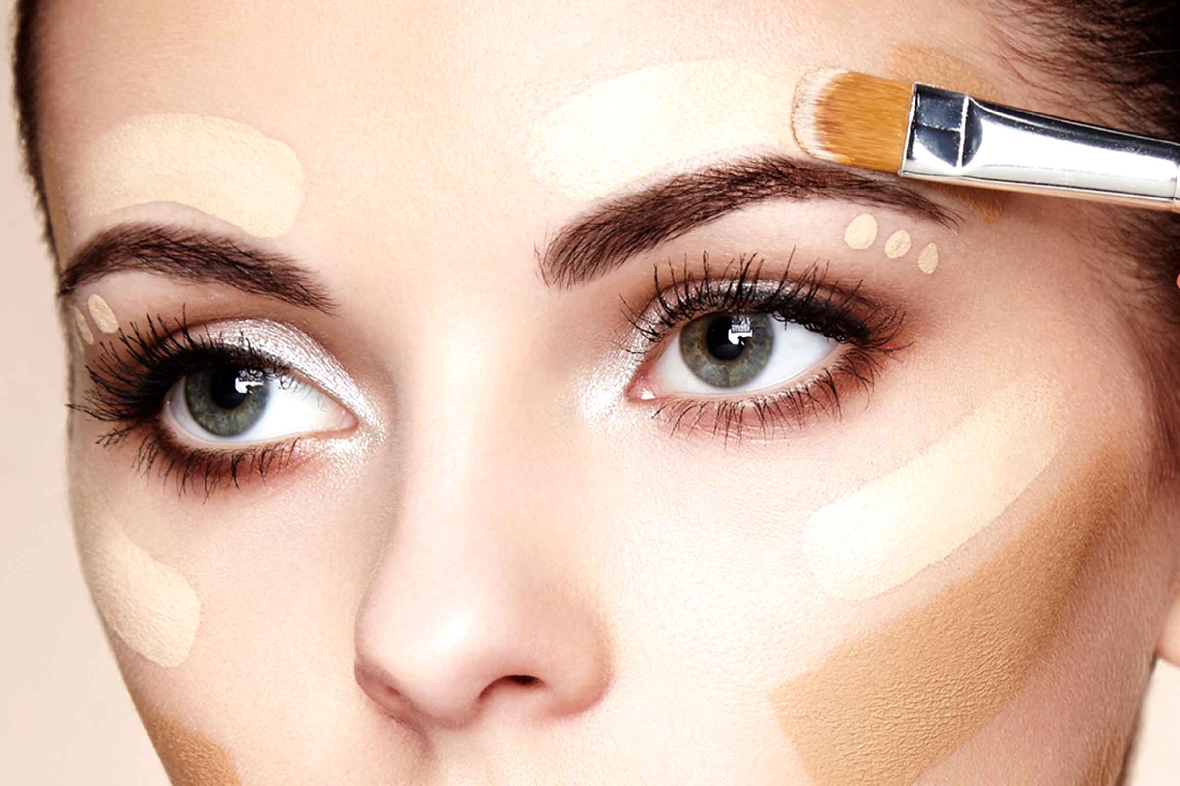 09-concealer-makeup-tricks-brows